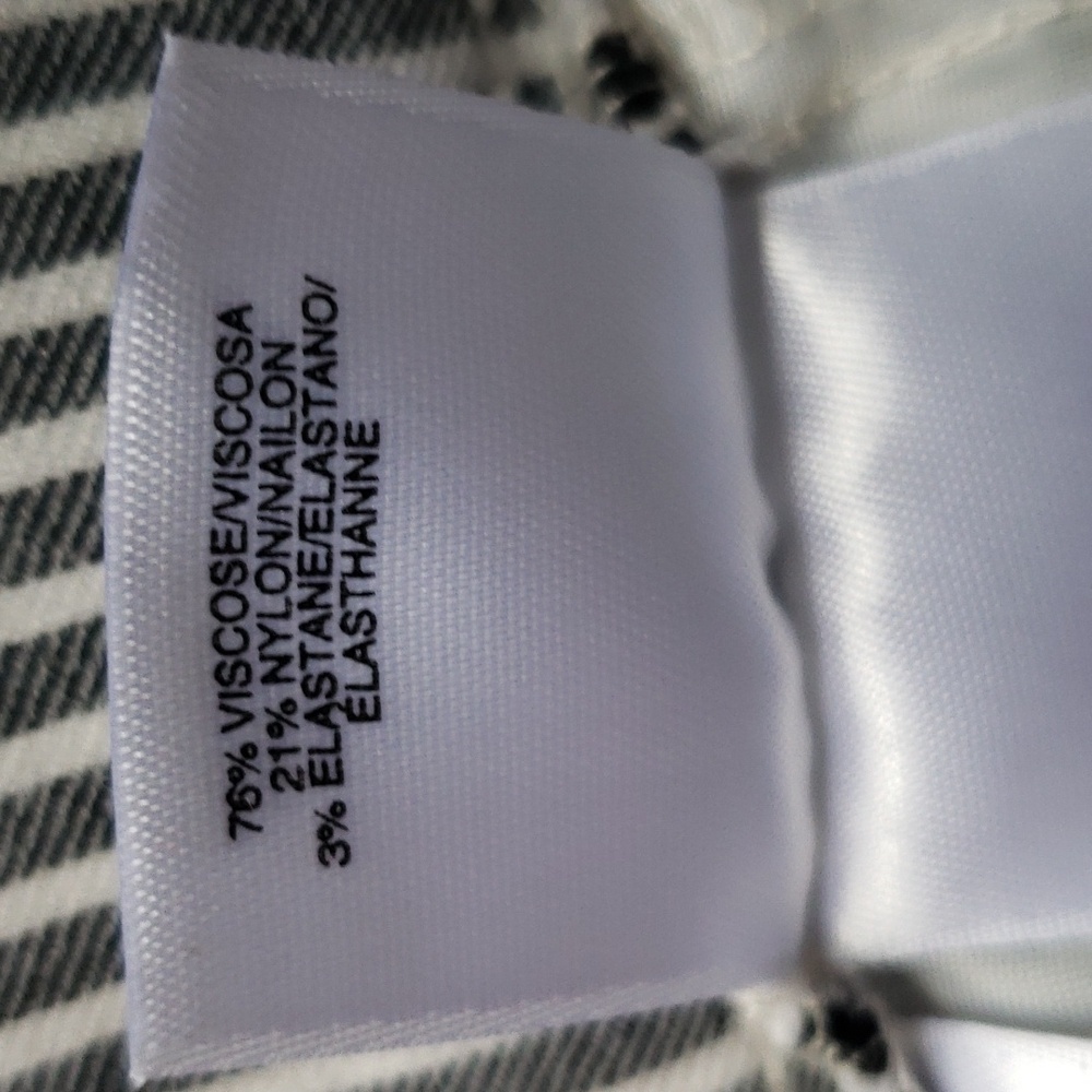 Anne Klein White and Black Striped Skinny Capris XS - Picture 8 of 12